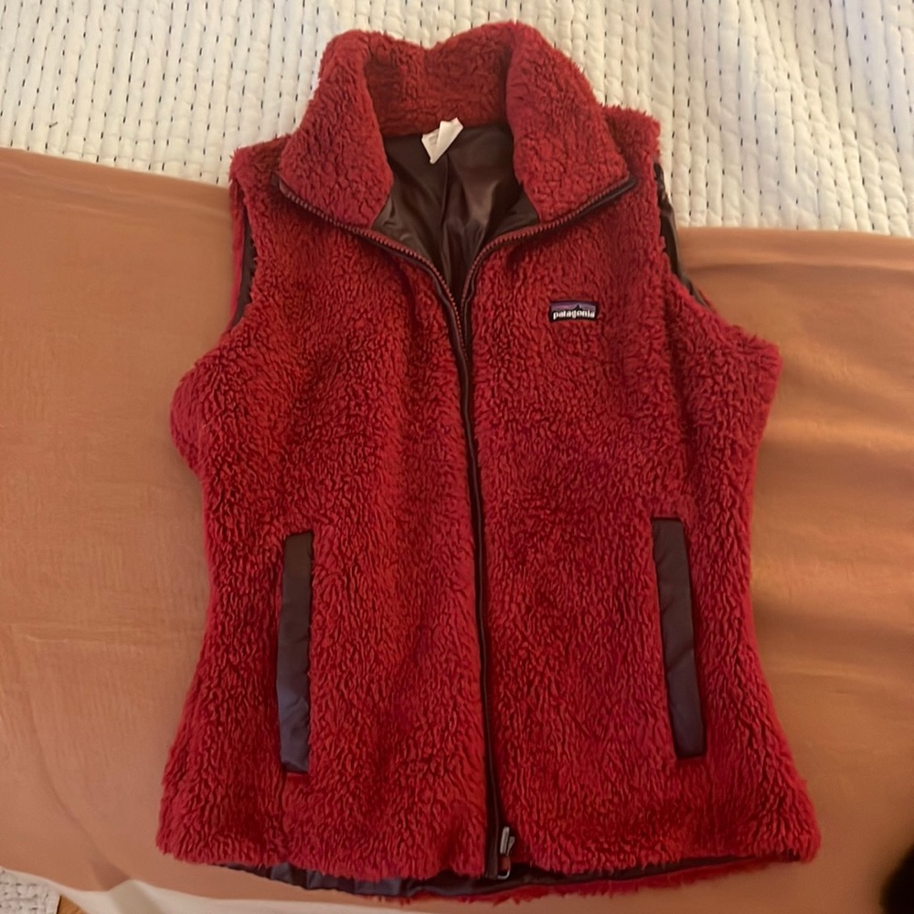Patagonia red vest size S